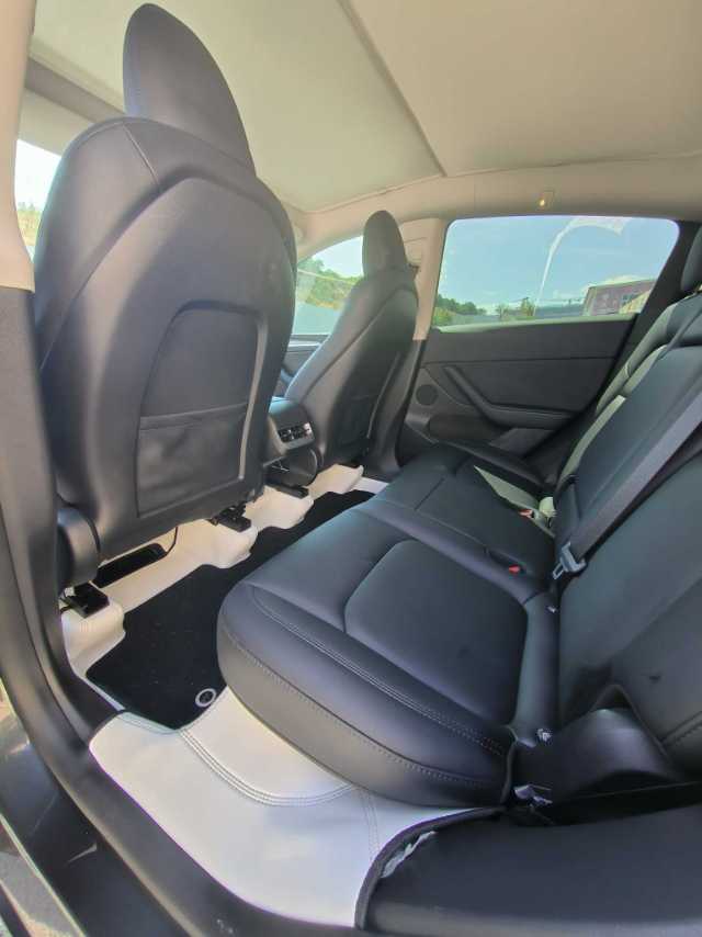 Tesla Model Y 2024 car image #5