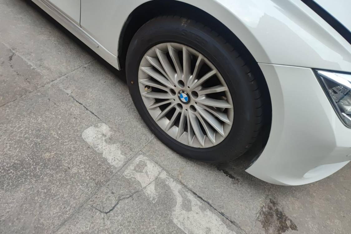 BMW 3 Series 2012 #9 BMW 3 Series 2012 car image #9
