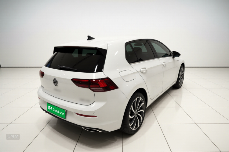 Volkswagen Golf 2021 car image #7