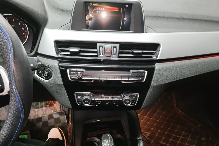 BMW X1 2017 imagen de coche #15