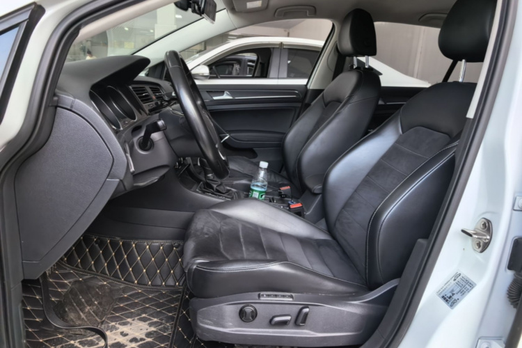 Volkswagen Golf 2018 #19 Volkswagen Golf 2018 صورة سيارة #19