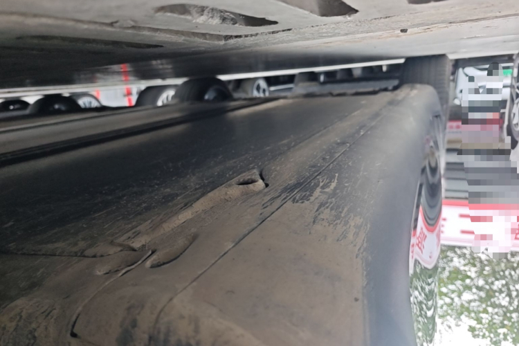 Tesla Model Y 2021 car image #26