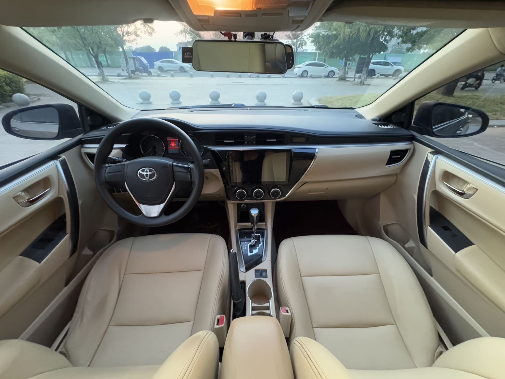 Toyota Corolla 2017 #5 Toyota Corolla 2017 car image #5