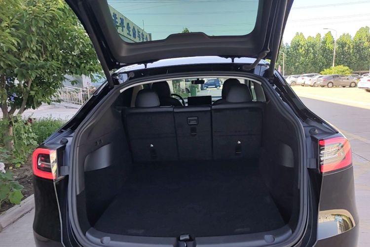 Tesla Model Y 2021 #19 Tesla Model Y 2021 immagine di auto #19