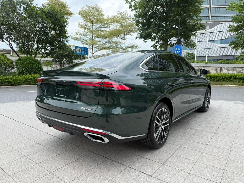 GEELY Emgrand 2025 #7 GEELY Emgrand 2025 car image #7