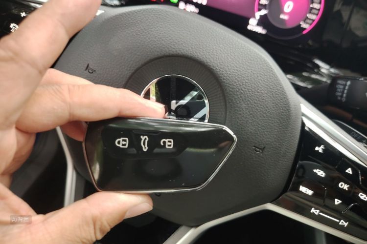 Volkswagen Golf 2021 صورة سيارة #10