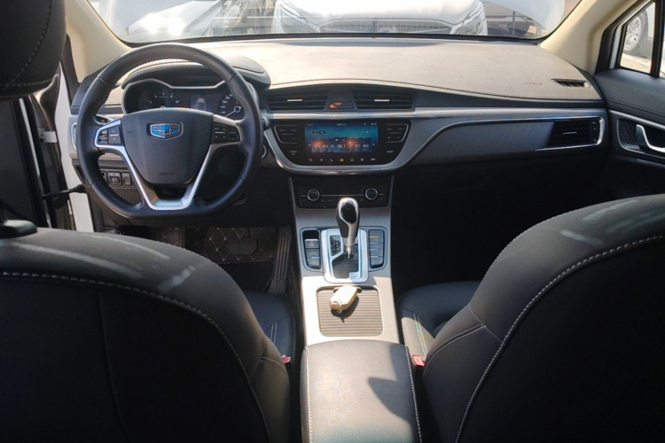 GEELY Emgrand GS 2018 immagine di auto #10