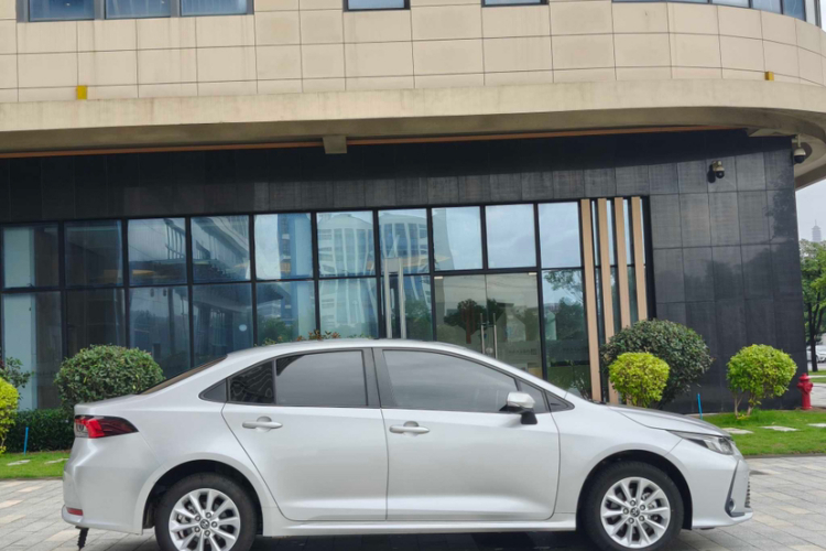 Toyota Corolla 2021 car image #6