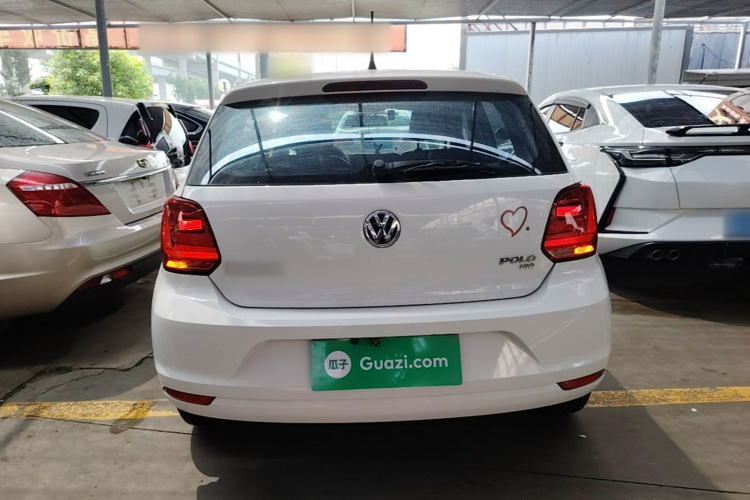 Volkswagen Polo 2019 car image #6