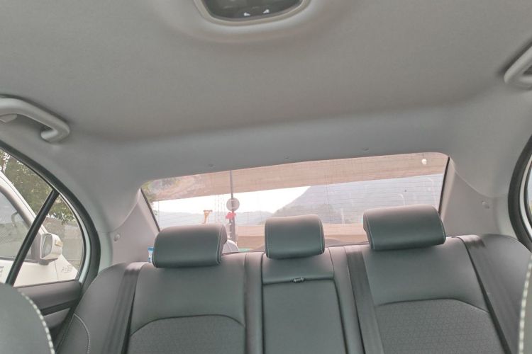 GEELY Emgrand 2020 car image #16