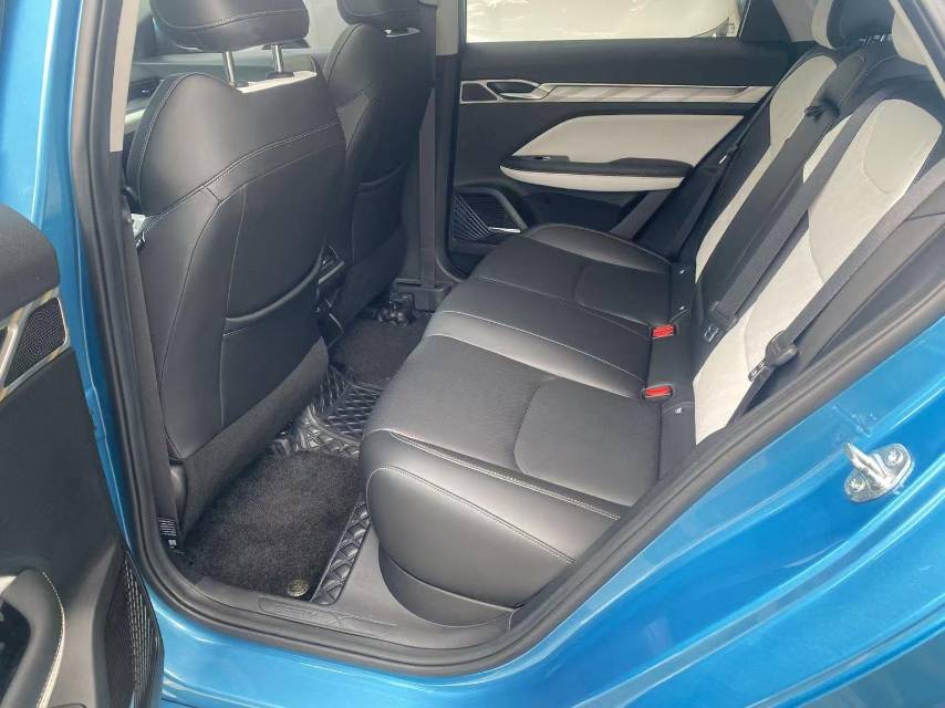 GEELY Emgrand L 2022 car image #13