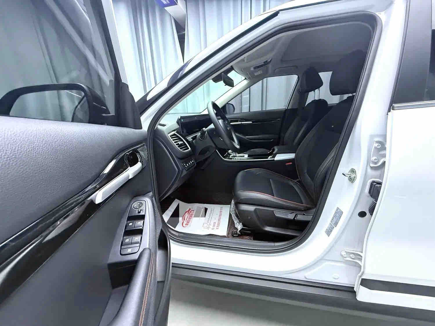 Kia Seltos 2023 #8 Kia Seltos 2023 car image #8
