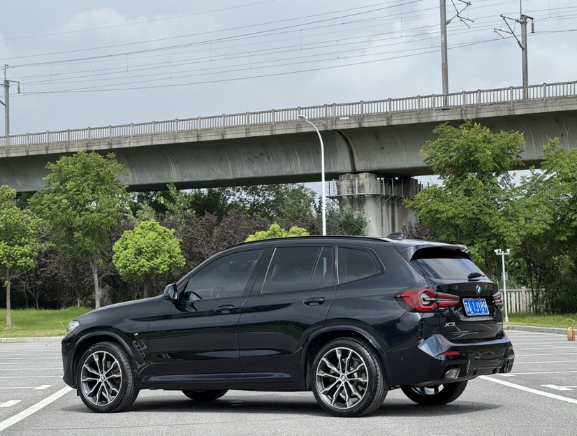 BMW X3 2022 #9 BMW X3 2022 car image #9