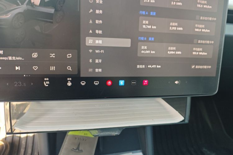 Tesla Model 3 2025 car image #10
