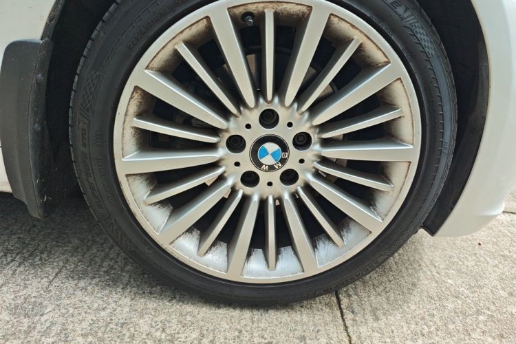 BMW 3 Series 2018 car image #9