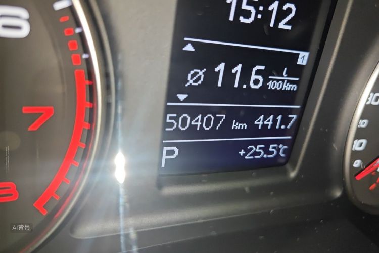 Audi Q3 2018 car image #14