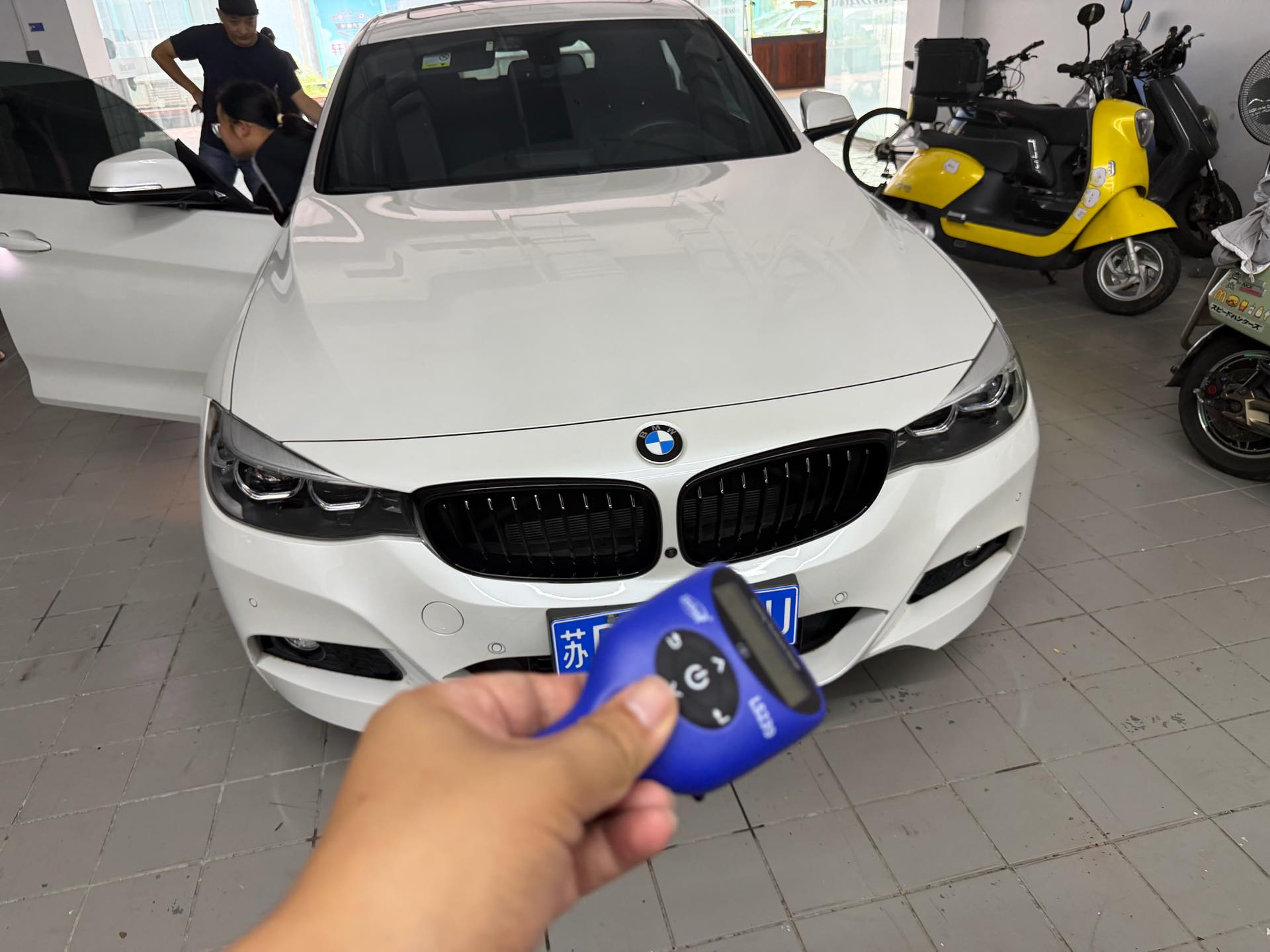 BMW 3 Series GT 2021 #2 BMW 3 Series GT 2021 صورة سيارة #2