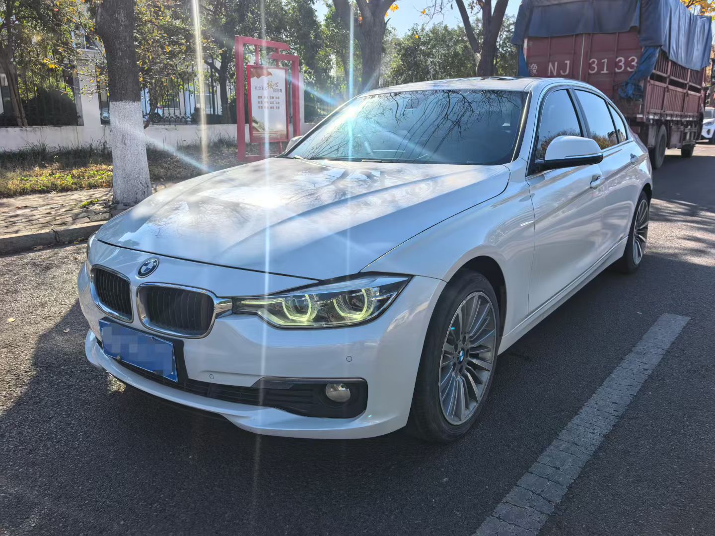 BMW 3 Series 2018 BMW 3 Series 2018 car image