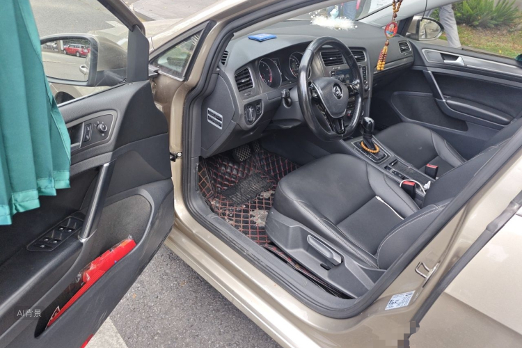 Volkswagen Golf 2014 car image #18