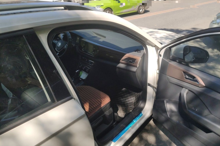 Volkswagen Tharu 2019 #25 Volkswagen Tharu 2019 car image #25