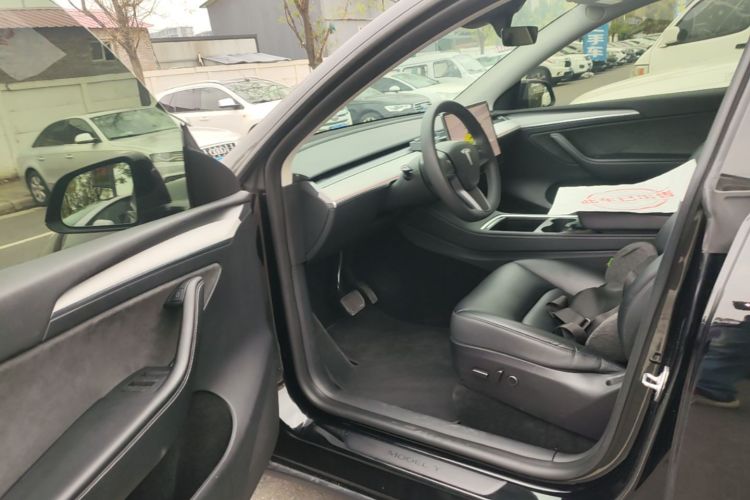 Tesla Model Y 2024 #16 Tesla Model Y 2024 immagine di auto #16