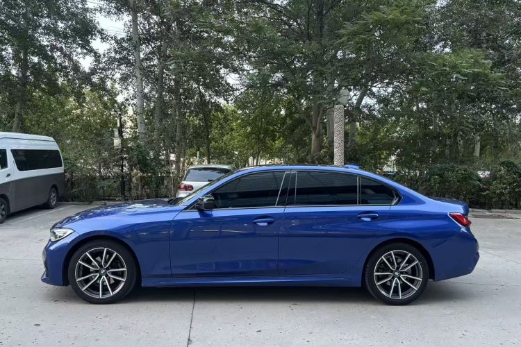 BMW 3 Series 2020 car image #7