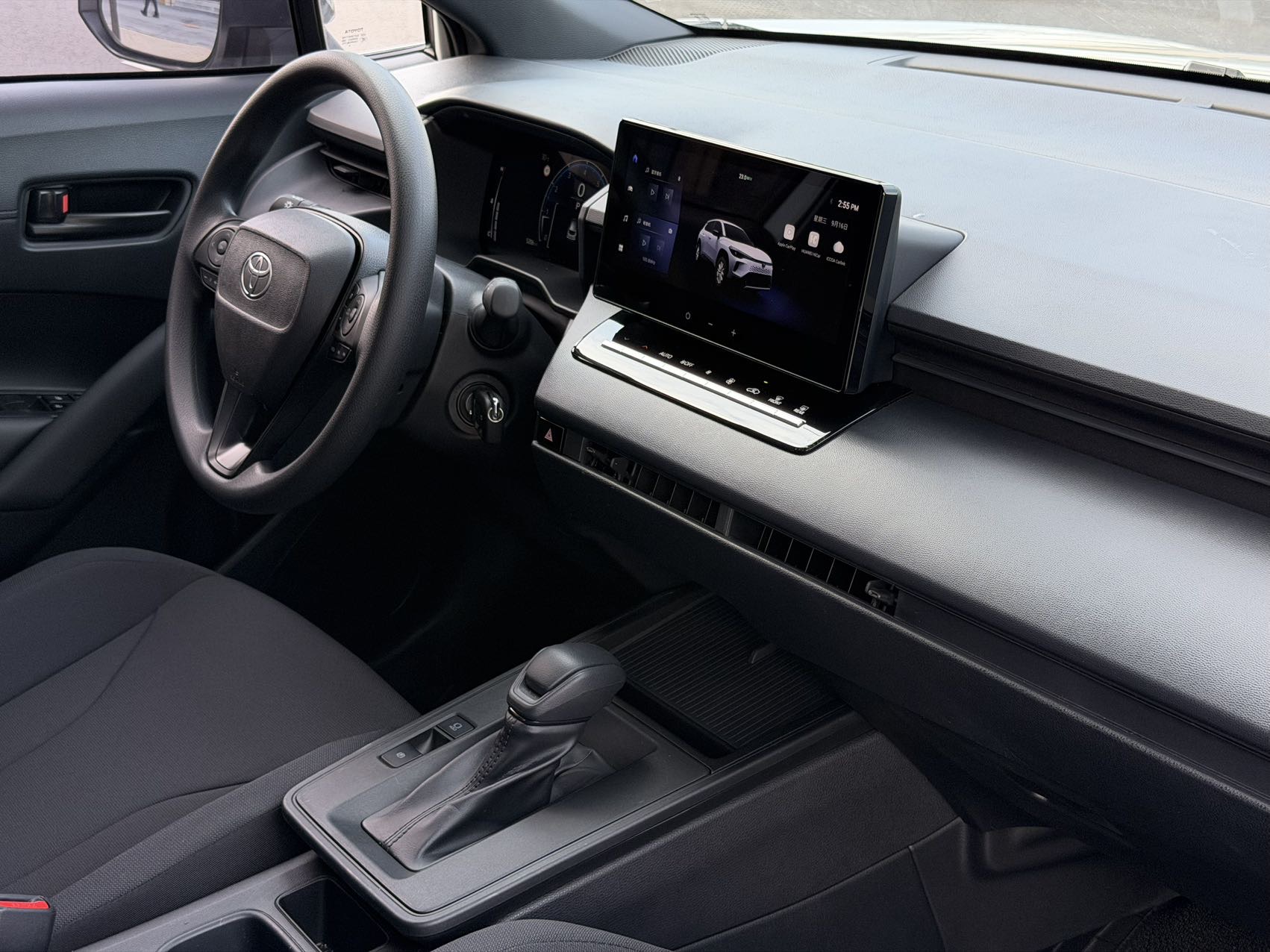 Toyota Corolla Cross 2026 car image #11