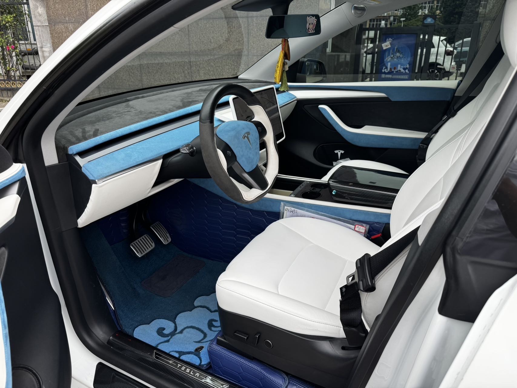 Tesla Model Y 2021 #8 Tesla Model Y 2021 car image #8