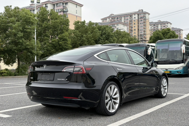 Tesla Model 3 2020 imagem de carro #7