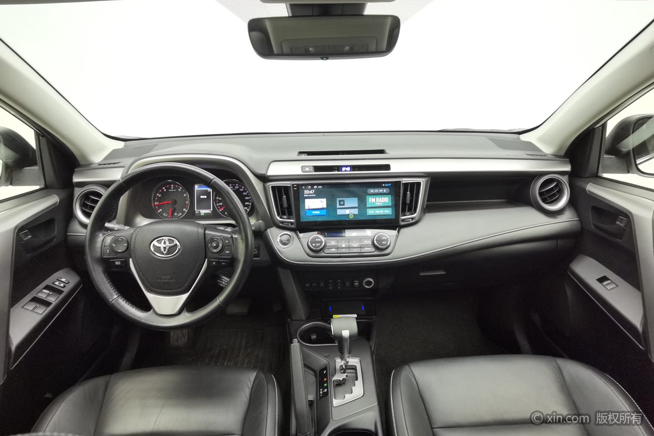 Toyota RAV4 2018 #12 Toyota RAV4 2018 car image #12