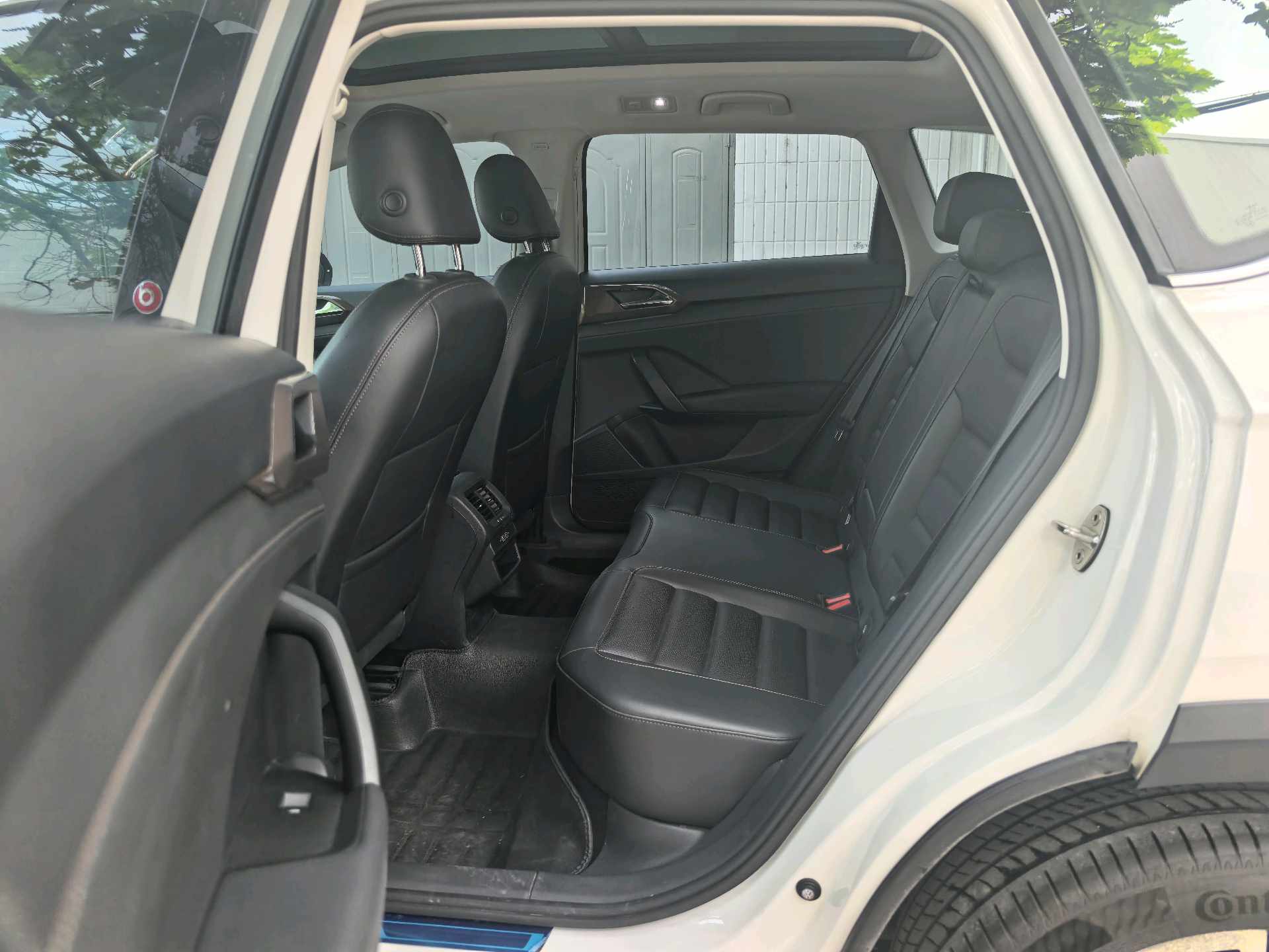 Volkswagen Tharu 2020 immagine di auto #14