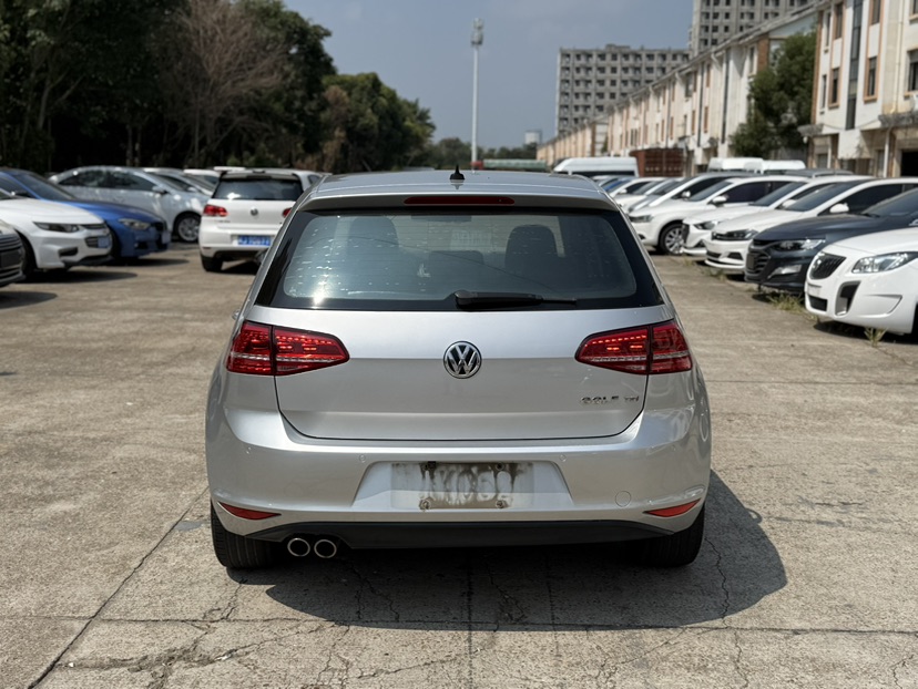 Volkswagen Golf 2015 car image #8