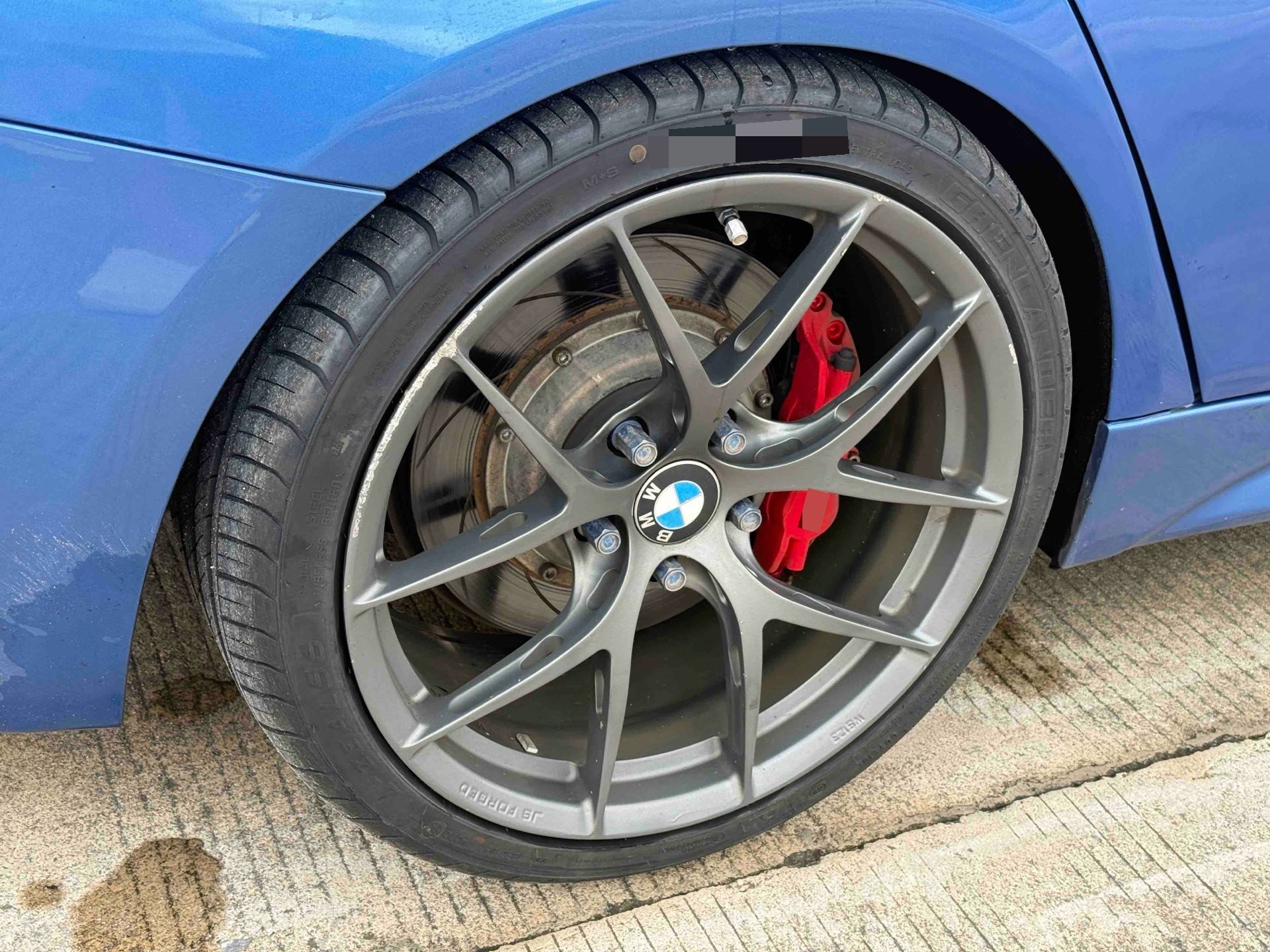 BMW 3 Series 2018 car image #11