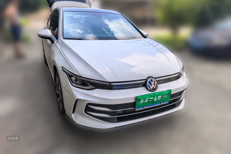 Volkswagen Golf 2026 car image #4