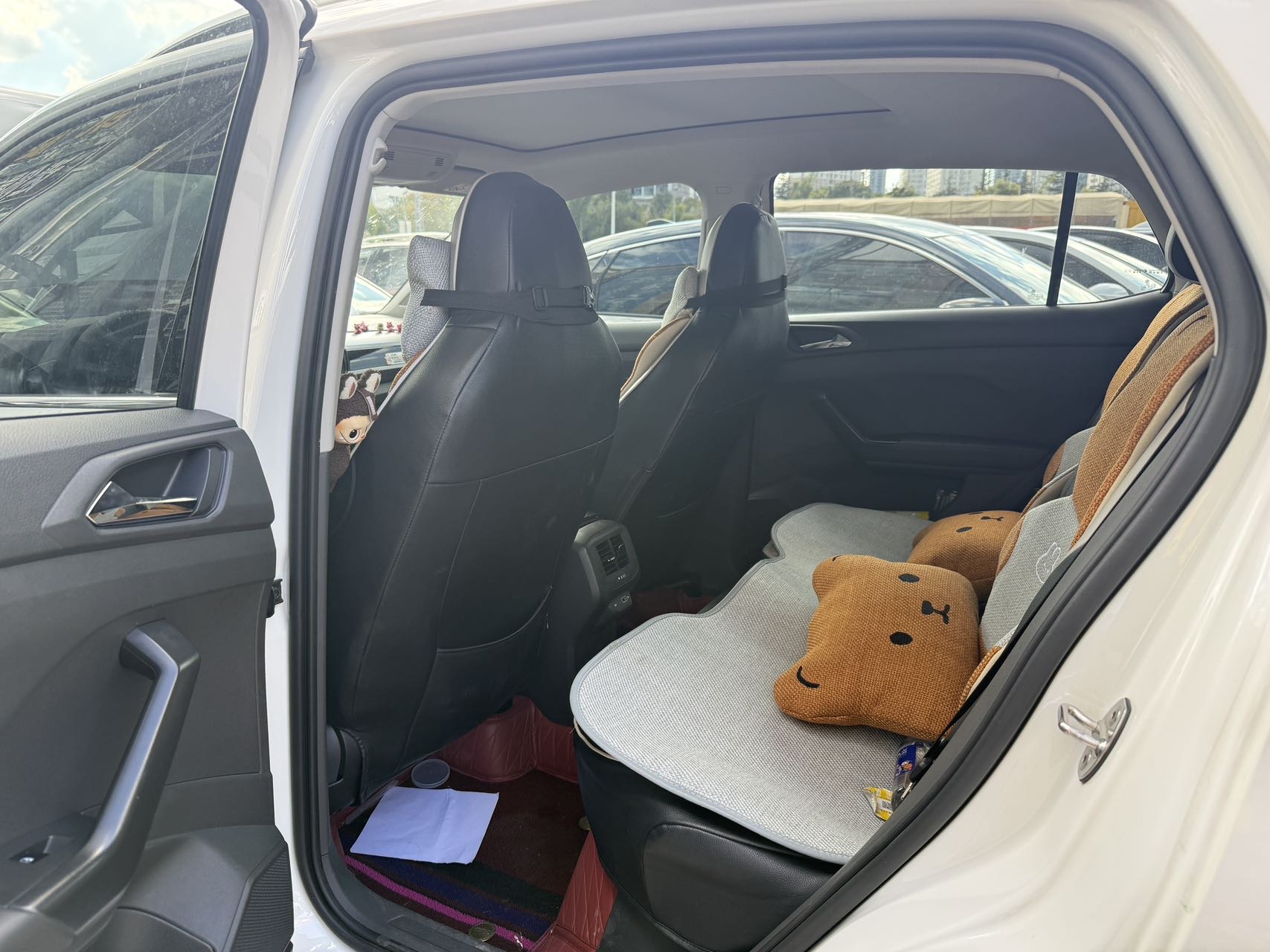 Volkswagen T-Cross 2022 car image #3