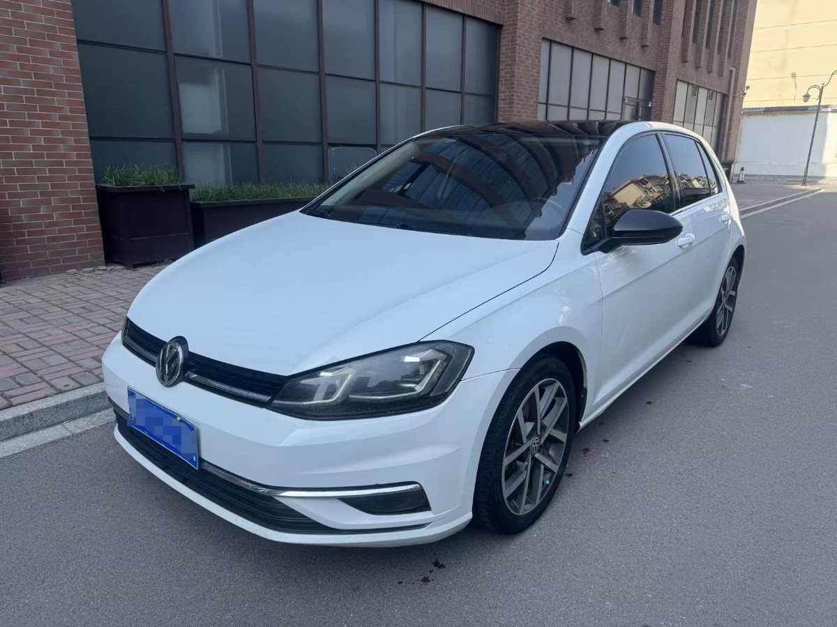 Volkswagen Golf 2020 Volkswagen Golf 2020 immagine di auto