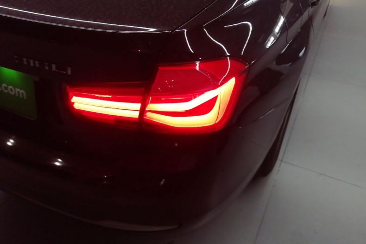 BMW 3 Series 2016 #8 BMW 3 Series 2016 car image #8
