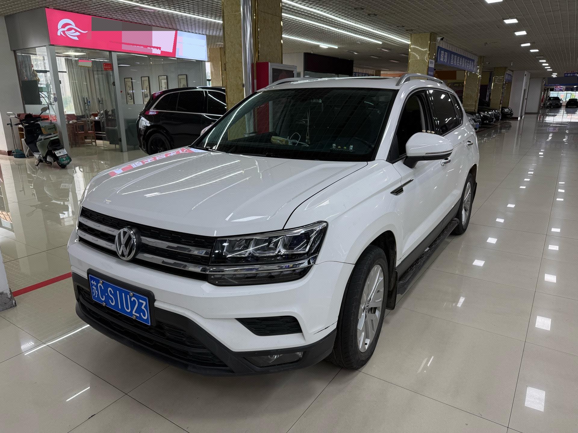 2019 2019 car image