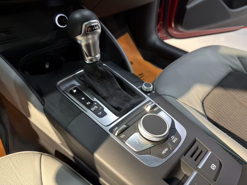 Audi A3 2017 car image #14