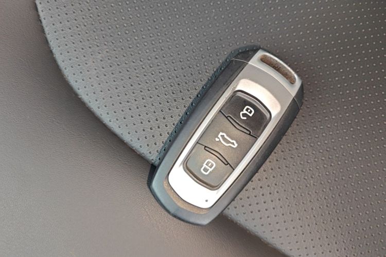 GEELY Emgrand GL 2019 immagine di auto #9