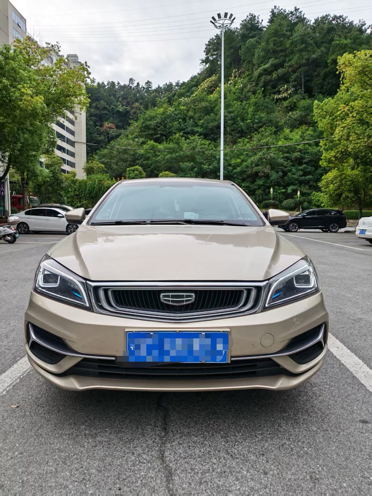 GEELY Emgrand 2019 #3 GEELY Emgrand 2019 car image #3