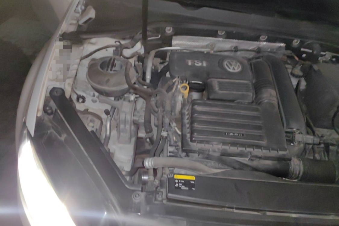 Volkswagen Golf 2015 car image #11