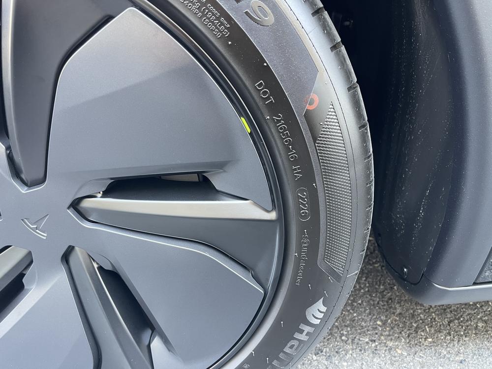 Tesla Model Y 2026 #12 Tesla Model Y 2026 صورة سيارة #12
