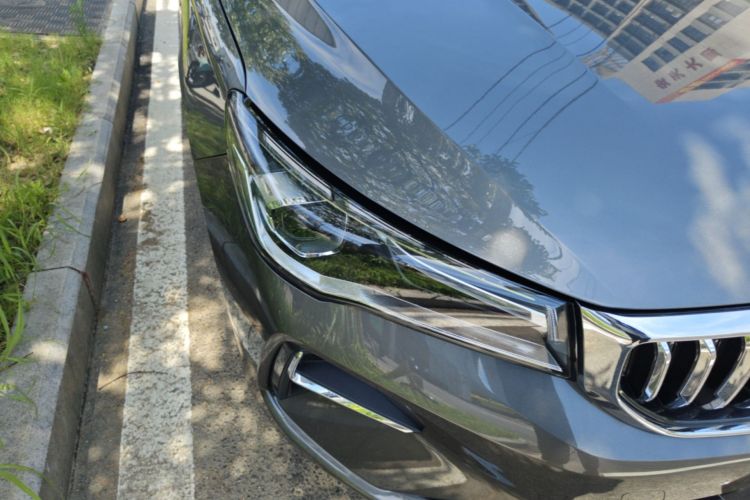 GEELY Emgrand 2025 car image #8