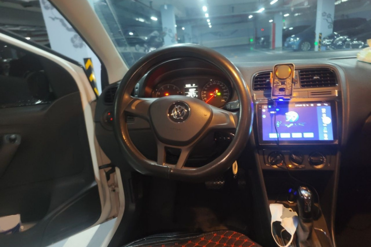 Volkswagen Polo 2017 #11 Volkswagen Polo 2017 car image #11
