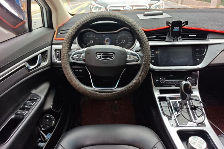 GEELY Emgrand GS 2019 car image #11