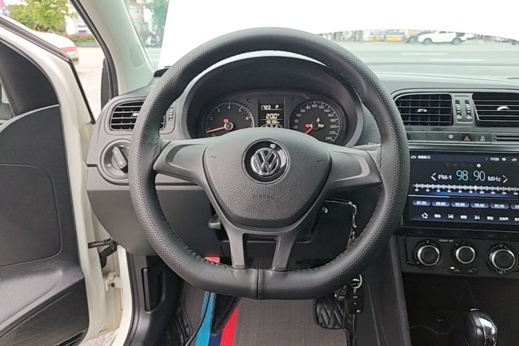Volkswagen Polo 2019 #11 Volkswagen Polo 2019 car image #11