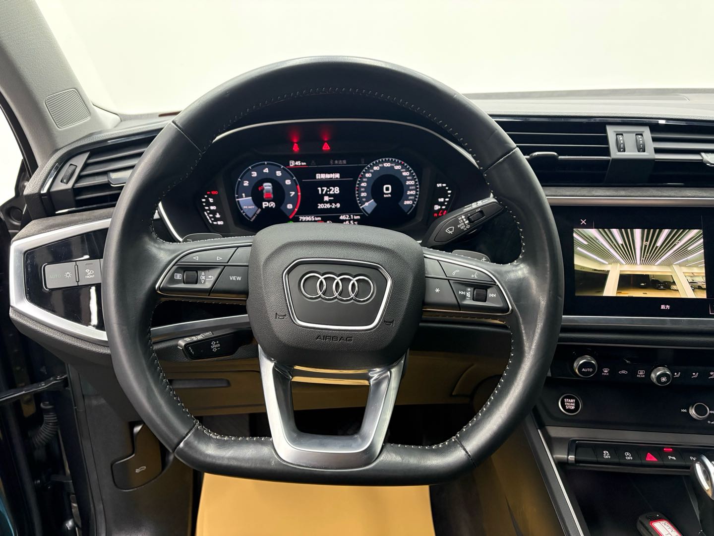 Audi Q3 2021 car image #12