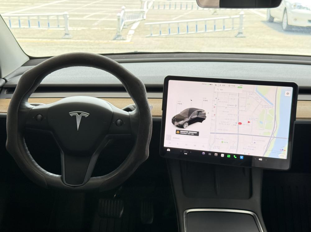Tesla Model Y 2021 #13 Tesla Model Y 2021 car image #13
