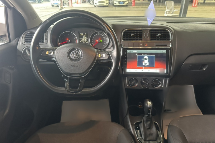 Volkswagen Polo 2018 #14 Volkswagen Polo 2018 car image #14